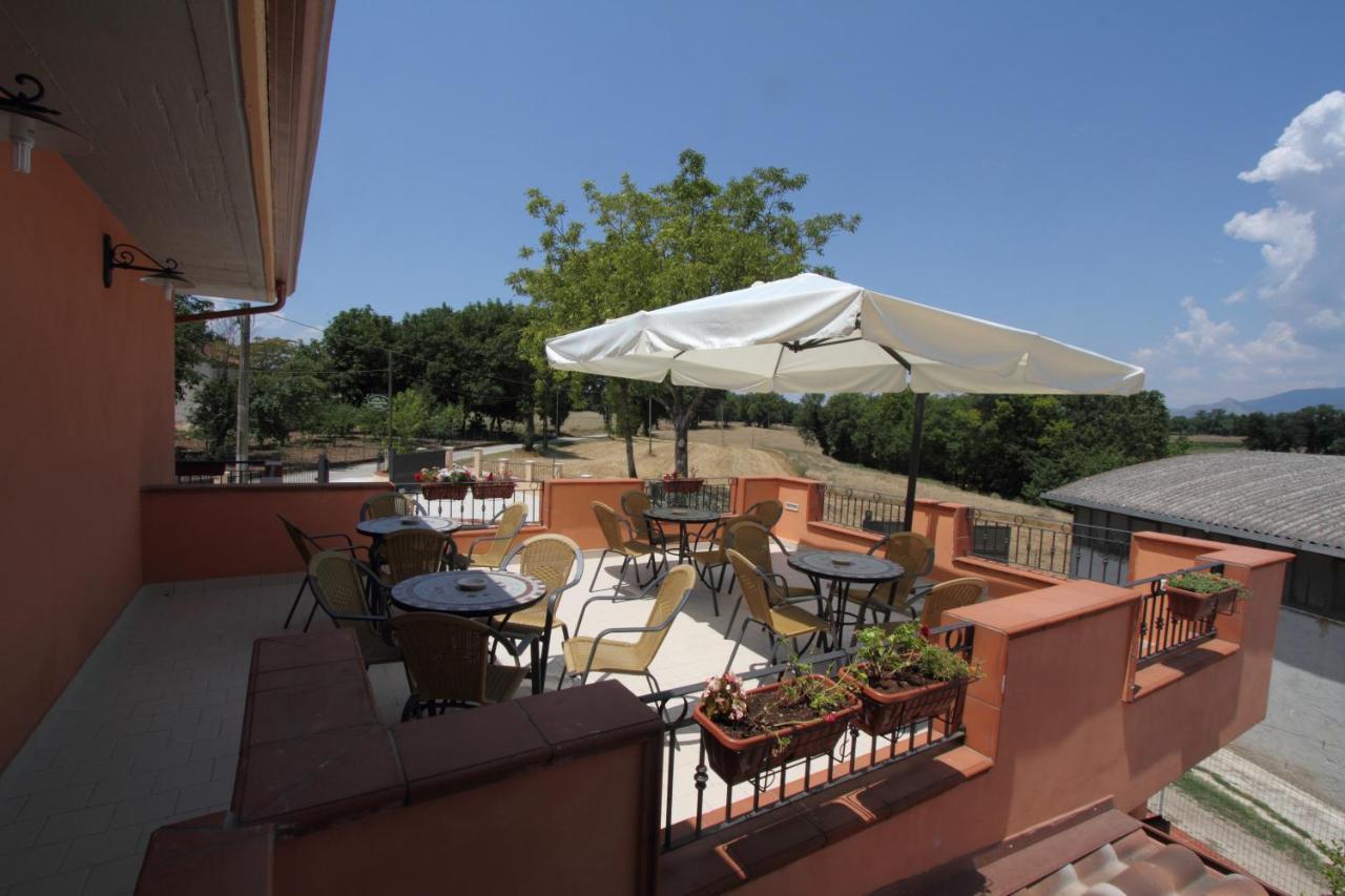Azienda Agrituristica La Tenuta Del Falco Piedimonte San Germano Exteriör bild