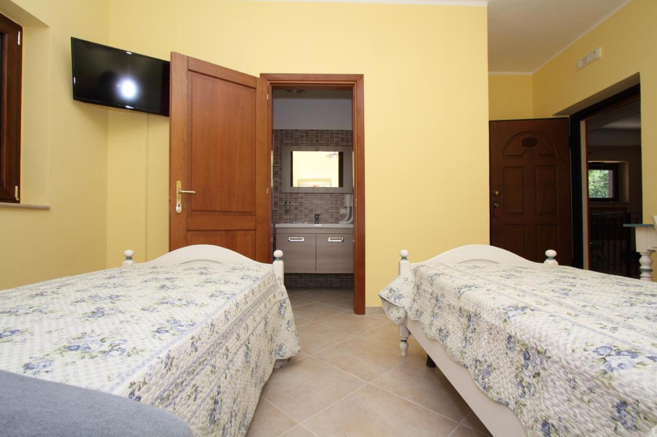 Azienda Agrituristica La Tenuta Del Falco Piedimonte San Germano Exteriör bild