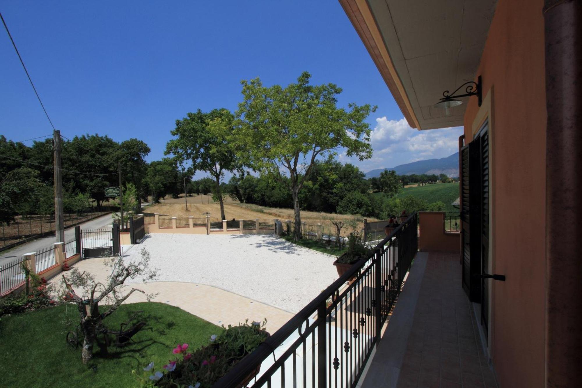 Azienda Agrituristica La Tenuta Del Falco Piedimonte San Germano Rum bild